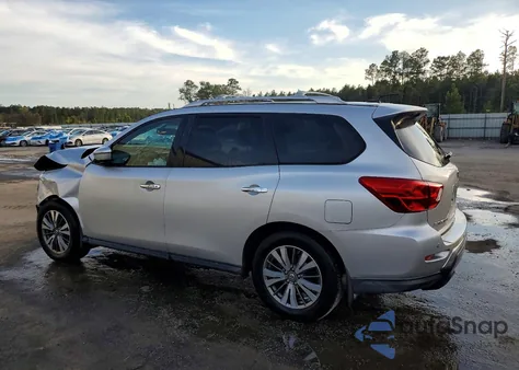 2017 Nissan Pathfinder S z USA, uszkodzony, nr VIN 5N1DR2MN8HC624773